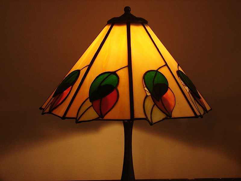 Naprawa lampki witrażowej