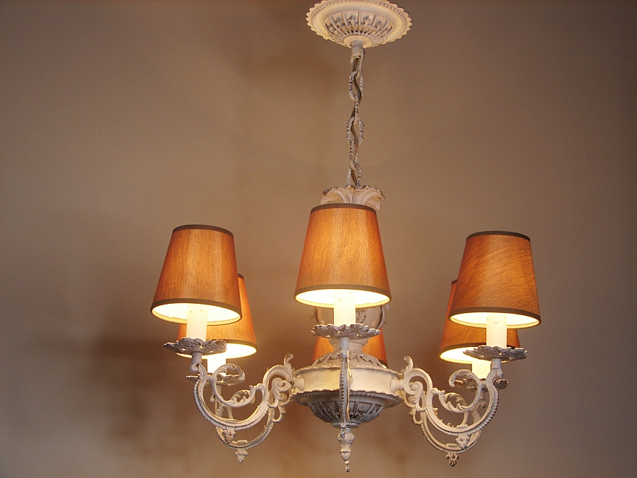 Zmiana kolorystyki żyrandola