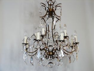 Dwupoziomowy kryształowy żyrandol