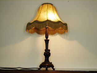 Przedwojenna salonowa lampa z brązu